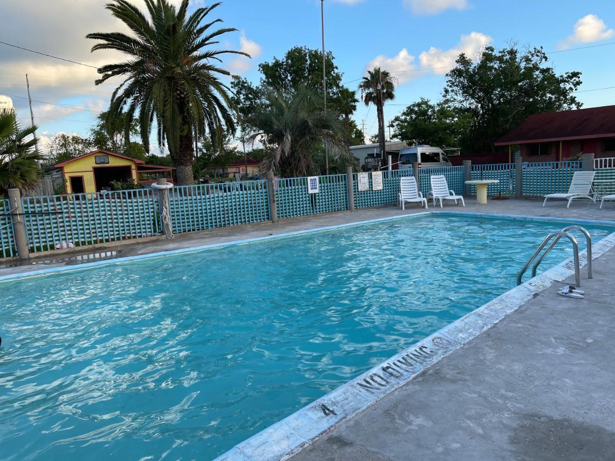 Gulfway Motel And Restaurant Gilchrist 外观 照片